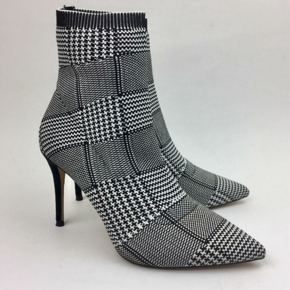 Houndstooth Ankle Boots - Picture 3 of 9